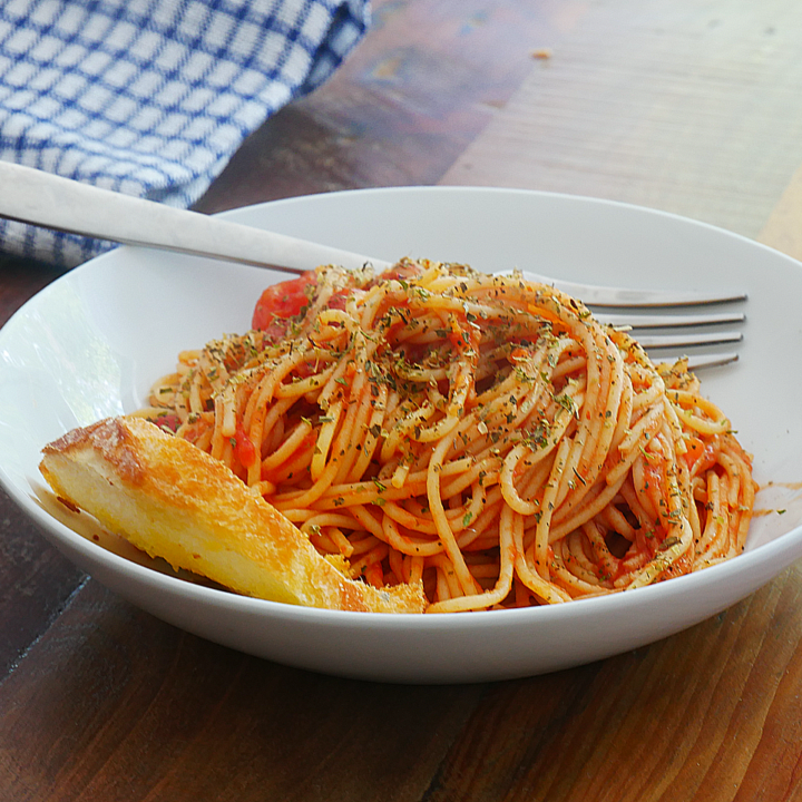 Butter, anchovy and tomato pasta