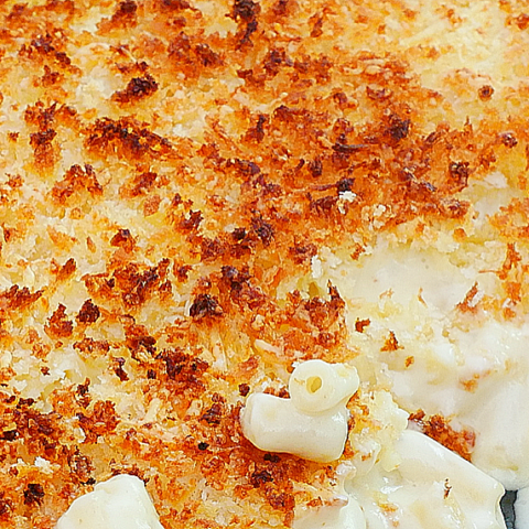 Picture of the Creamy Baked Mac and cheese crust